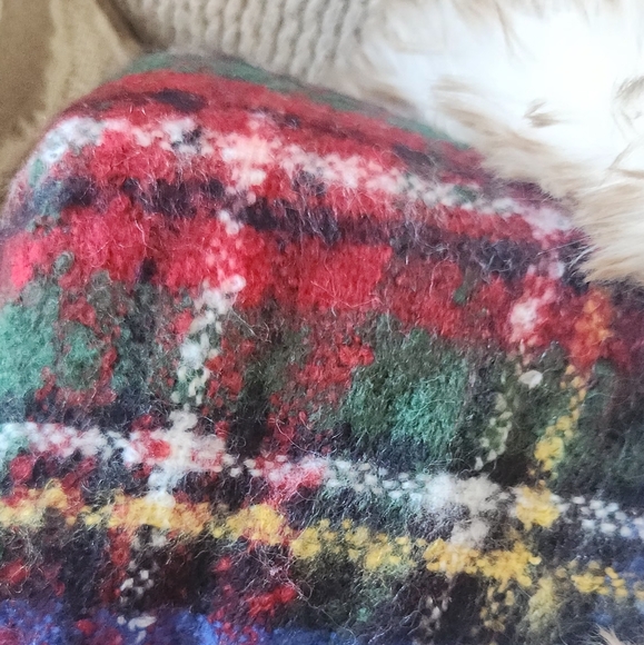 NWT - Red Tartan Plaid Throw Blanket - Picture 3 of 4